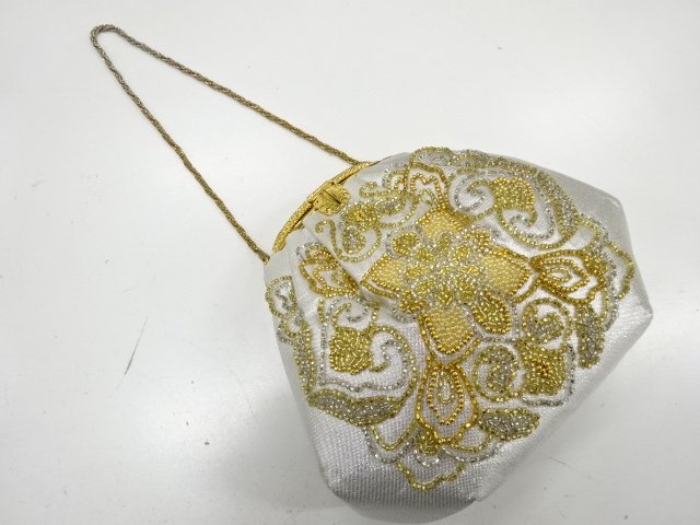 ビーズ　ハンドバッグ